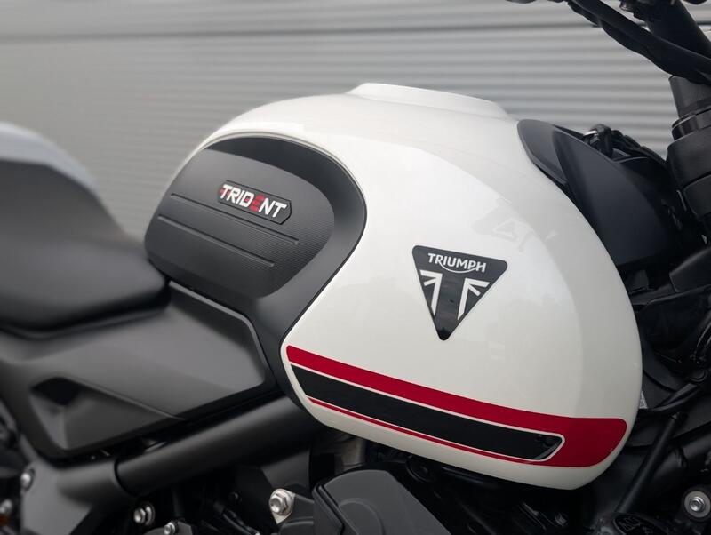 TRIUMPH Trident