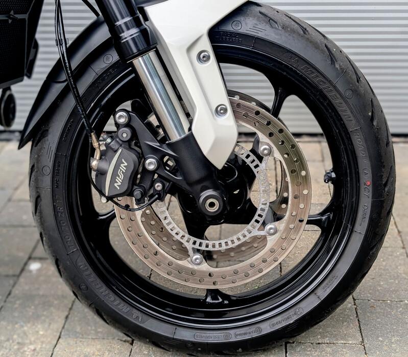 TRIUMPH Trident