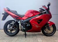 TRIUMPH SPRINT ST 1050