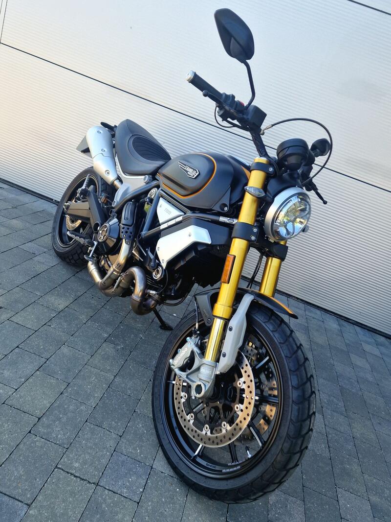 DUCATI SCRAMBLER 1100