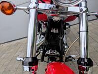 HARLEY-DAVIDSON Dyna