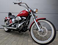 HARLEY-DAVIDSON Dyna
