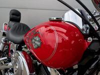 HARLEY-DAVIDSON Dyna