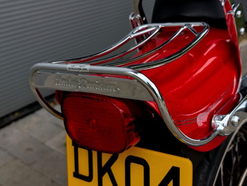 HARLEY-DAVIDSON Dyna