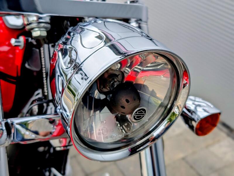 HARLEY-DAVIDSON Dyna