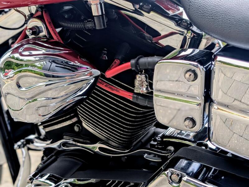 HARLEY-DAVIDSON Dyna