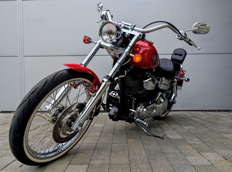 HARLEY-DAVIDSON Dyna