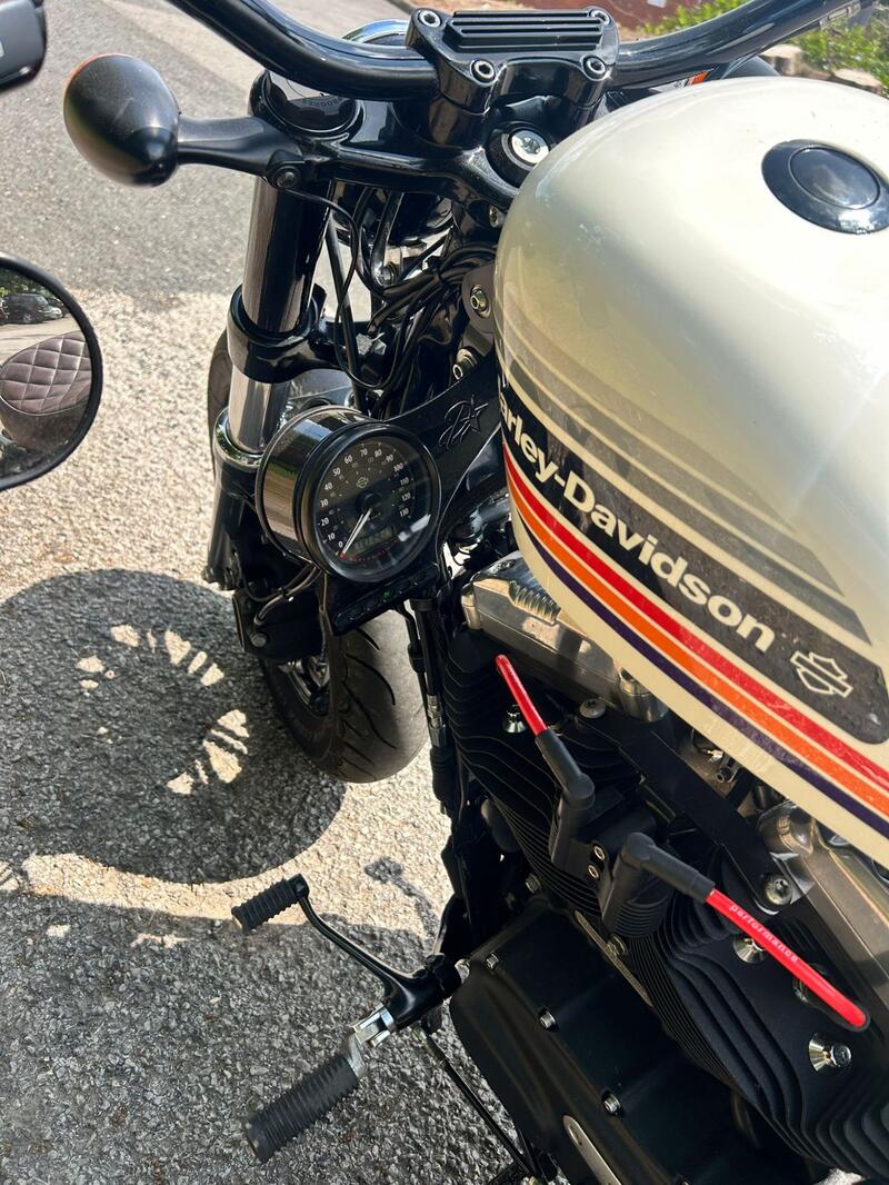 HARLEY-DAVIDSON Sportster
