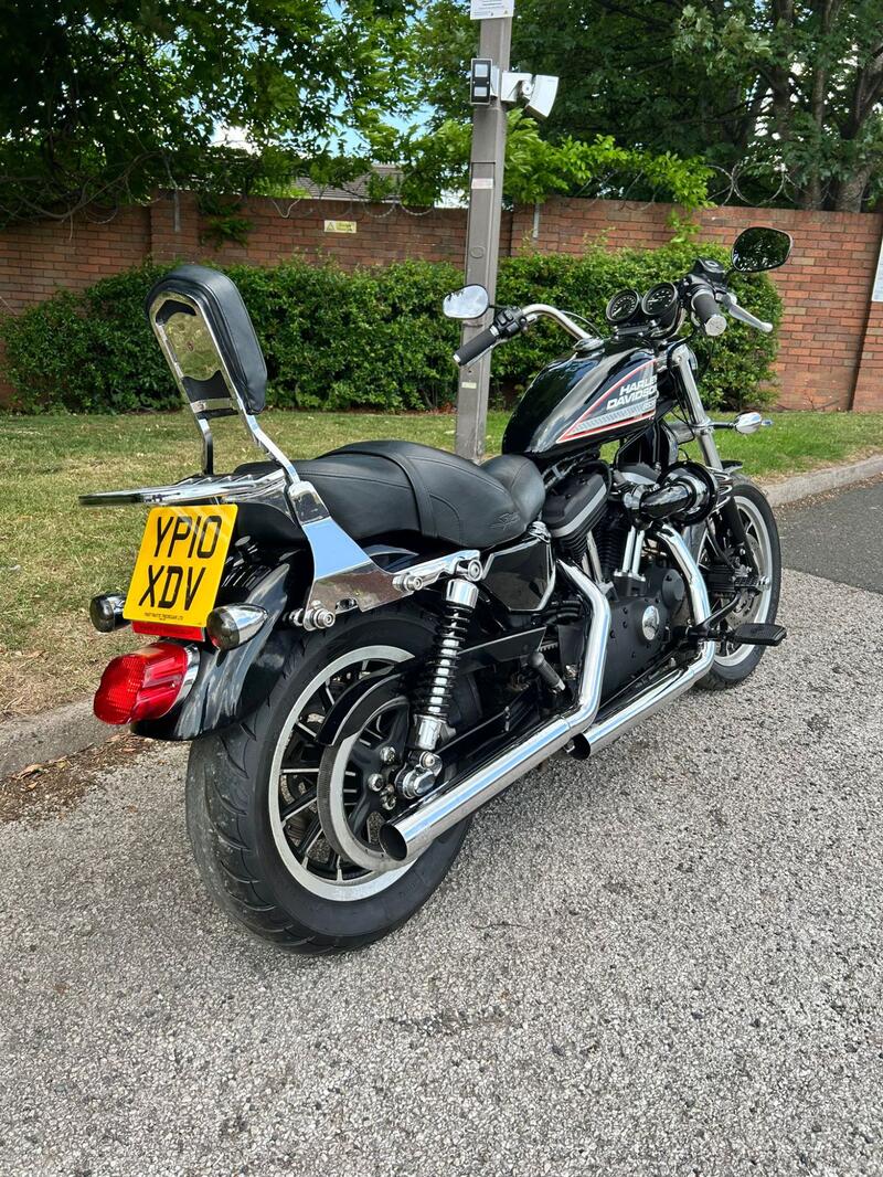 HARLEY-DAVIDSON Sportster