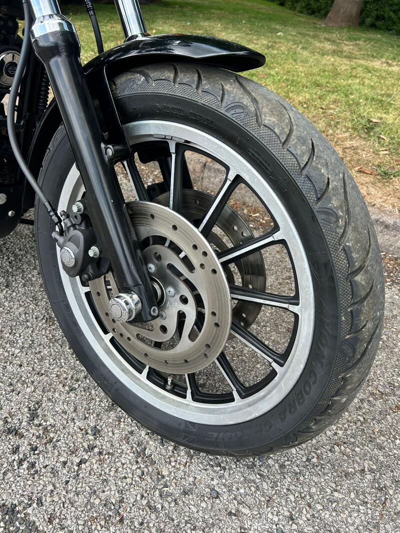 HARLEY-DAVIDSON Sportster