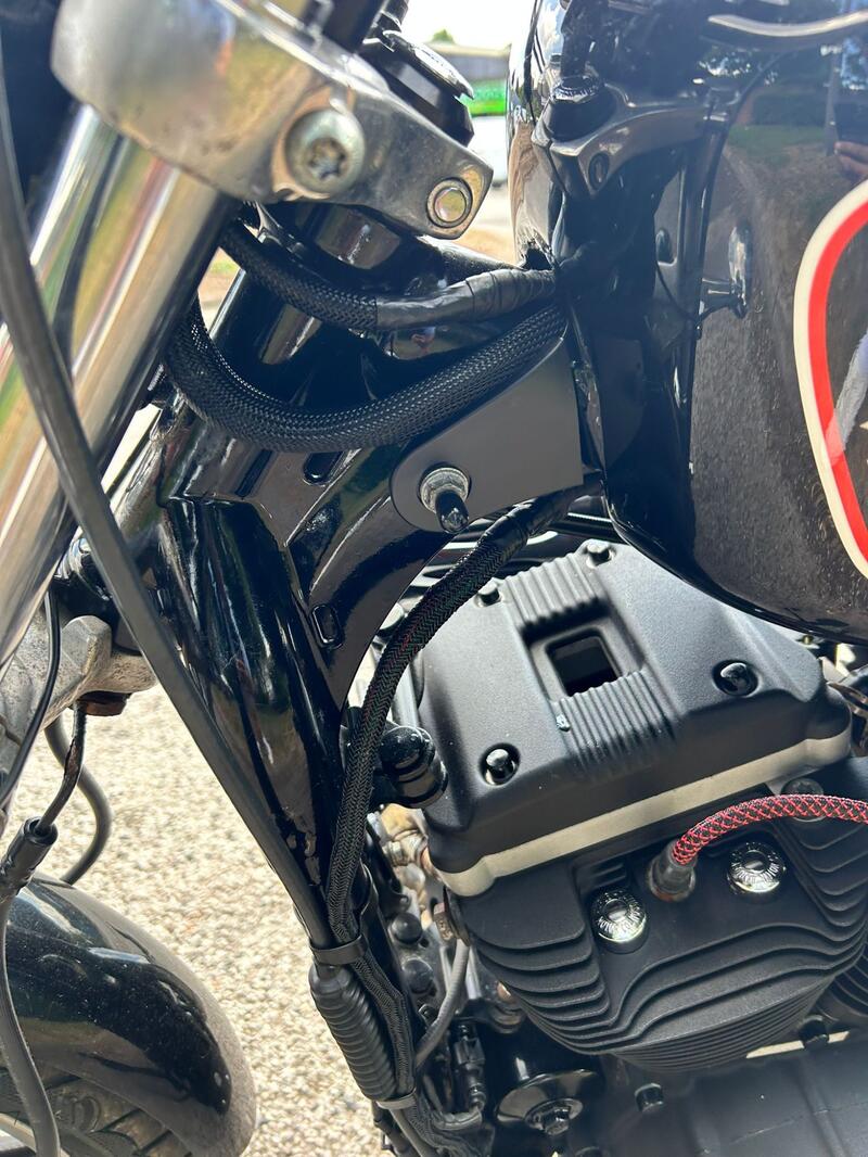 HARLEY-DAVIDSON Sportster