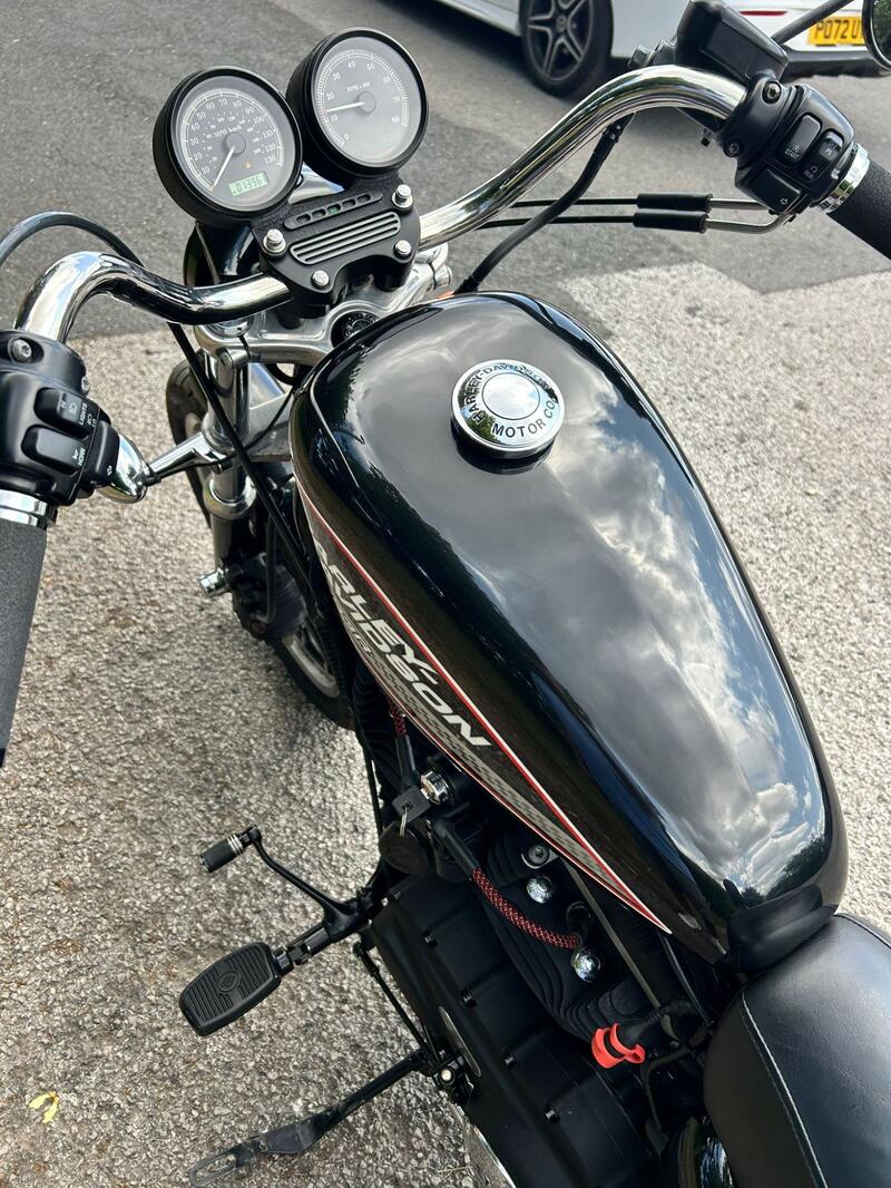 HARLEY-DAVIDSON Sportster