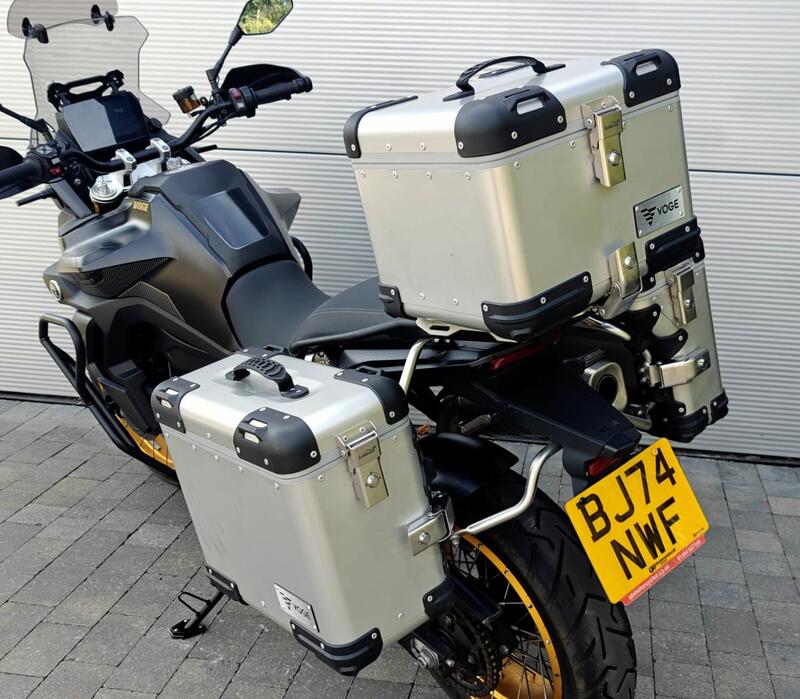 VOGE 900DSX