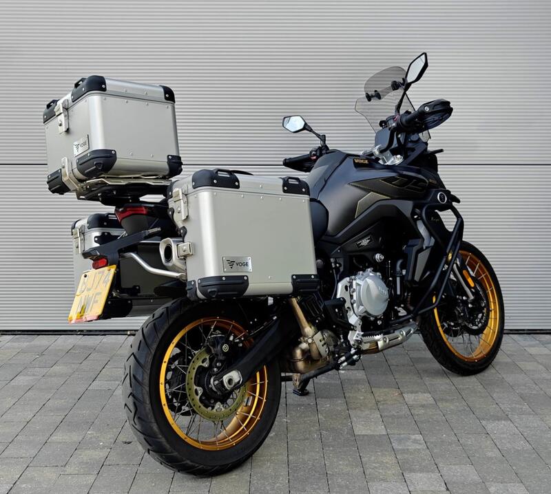VOGE 900DSX