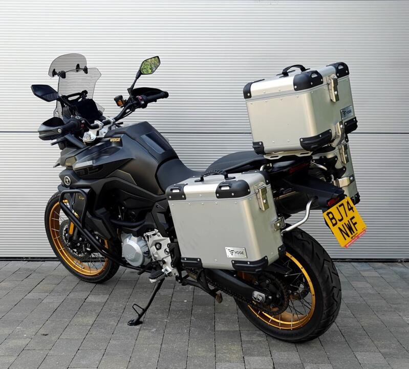 VOGE 900DSX