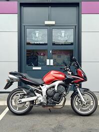 YAMAHA FZ6 Fazer