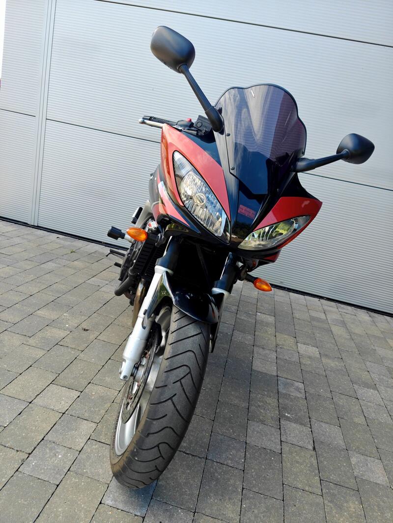 YAMAHA FZ6 Fazer