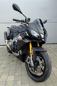 APRILIA Tuono 1100 V4