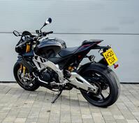 APRILIA Tuono 1100 V4