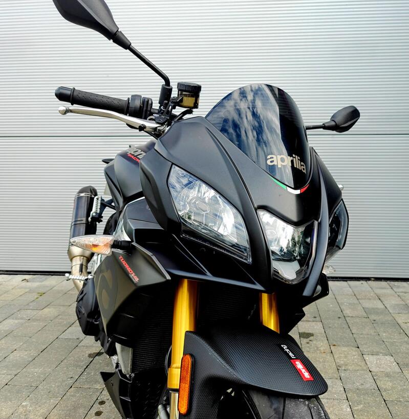 APRILIA Tuono 1100 V4