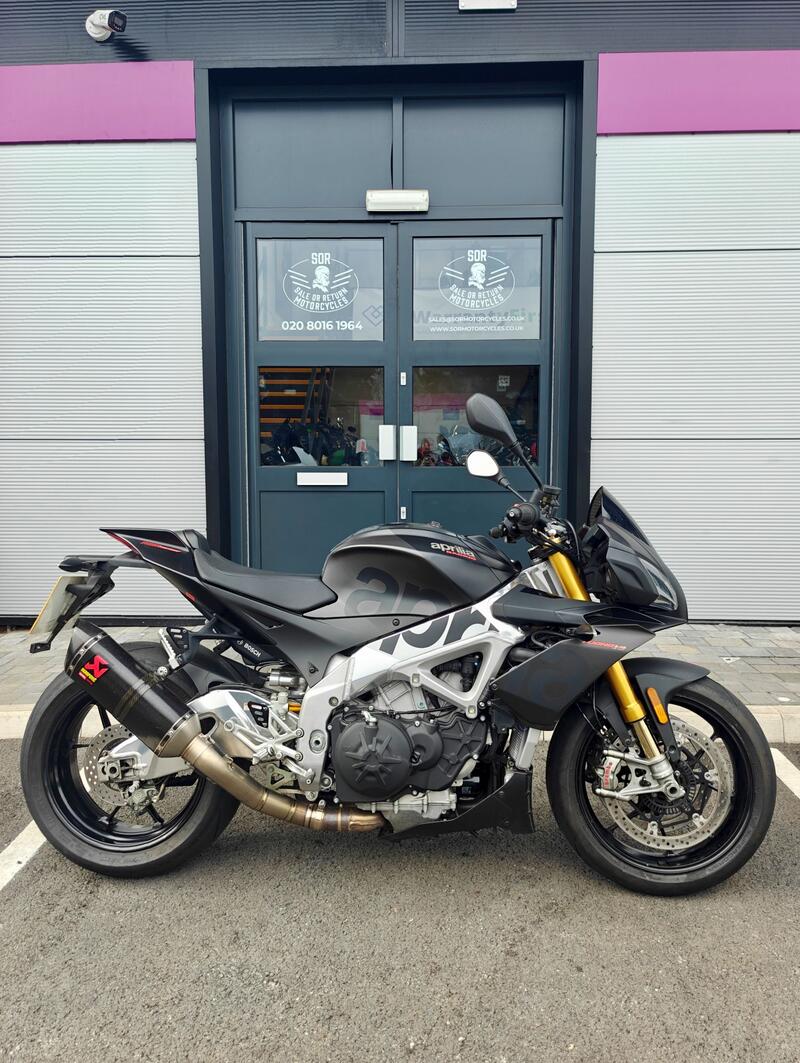APRILIA Tuono 1100 V4