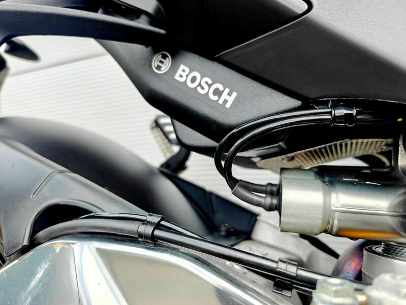 APRILIA Tuono 1100 V4