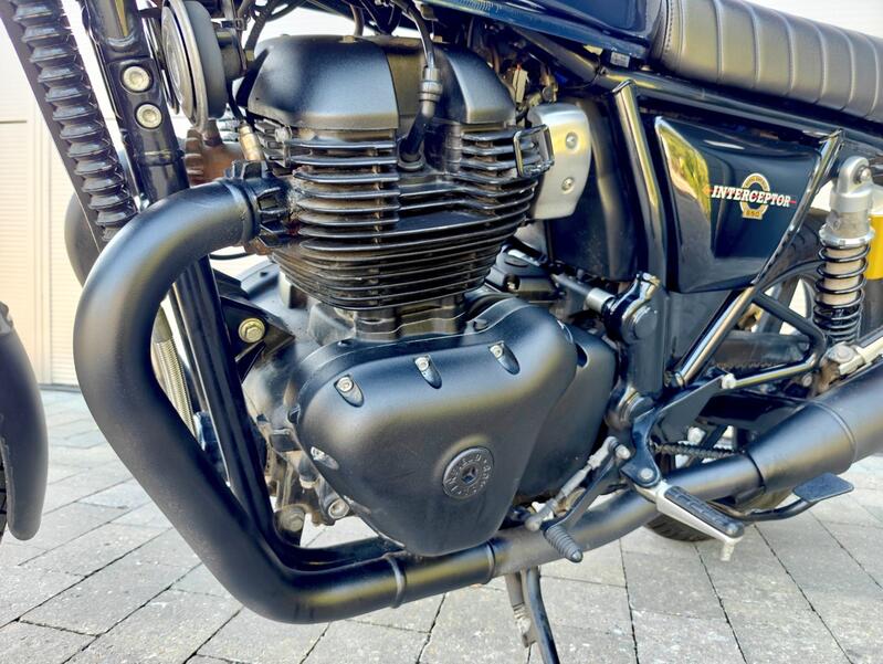 ROYAL ENFIELD INTERCEPTOR
