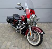 HARLEY-DAVIDSON Touring