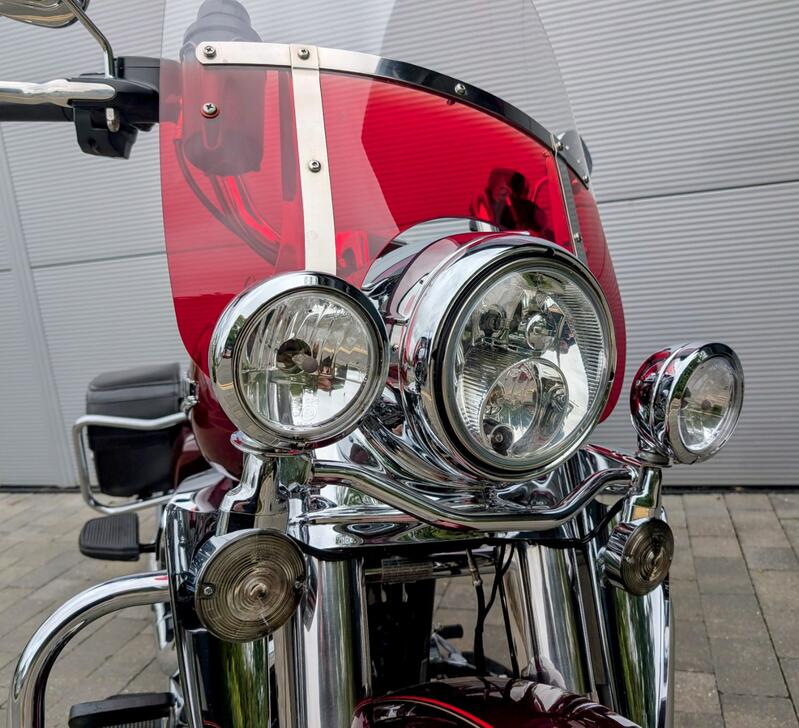 HARLEY-DAVIDSON Touring
