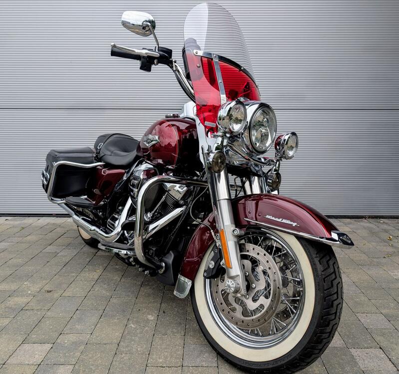 HARLEY-DAVIDSON Touring