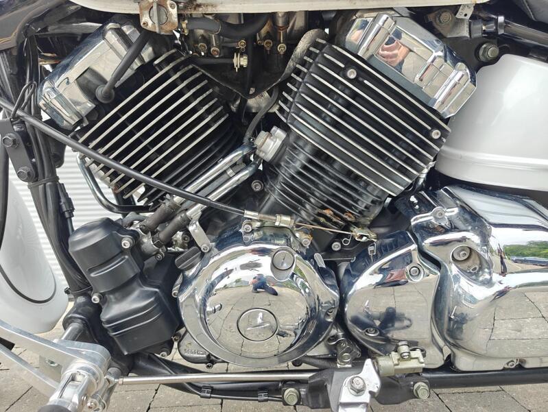 YAMAHA XVS650