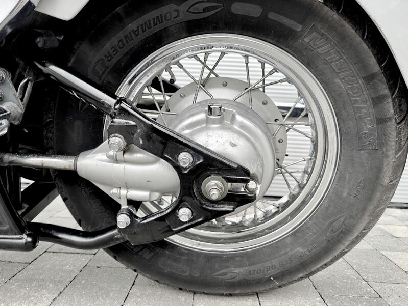 YAMAHA XVS650