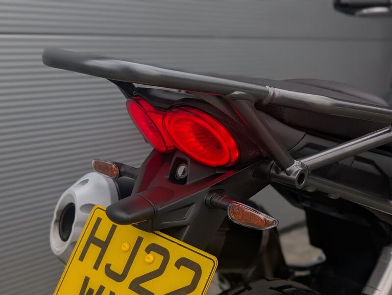 MOTO GUZZI V85