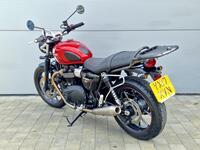 TRIUMPH Street Twin