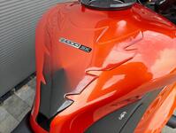 KAWASAKI Z1000SX