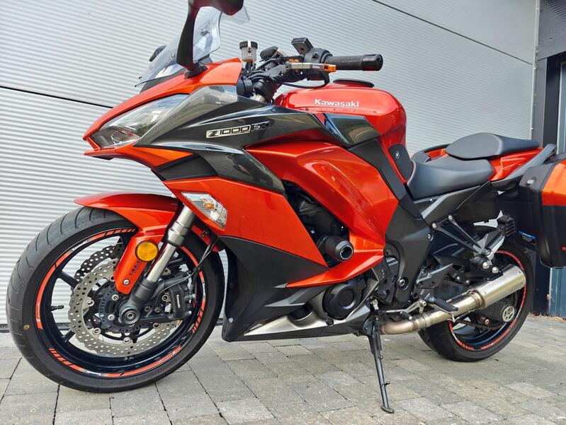 KAWASAKI Z1000SX