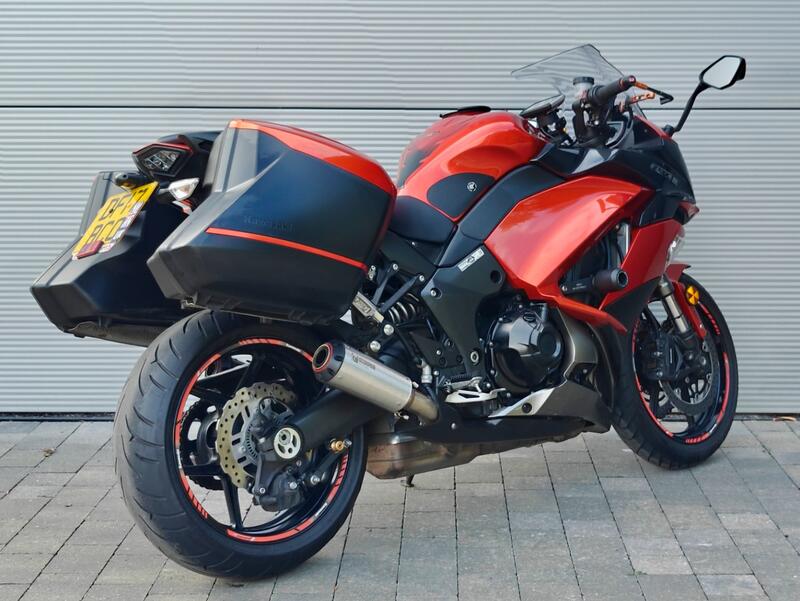KAWASAKI Z1000SX