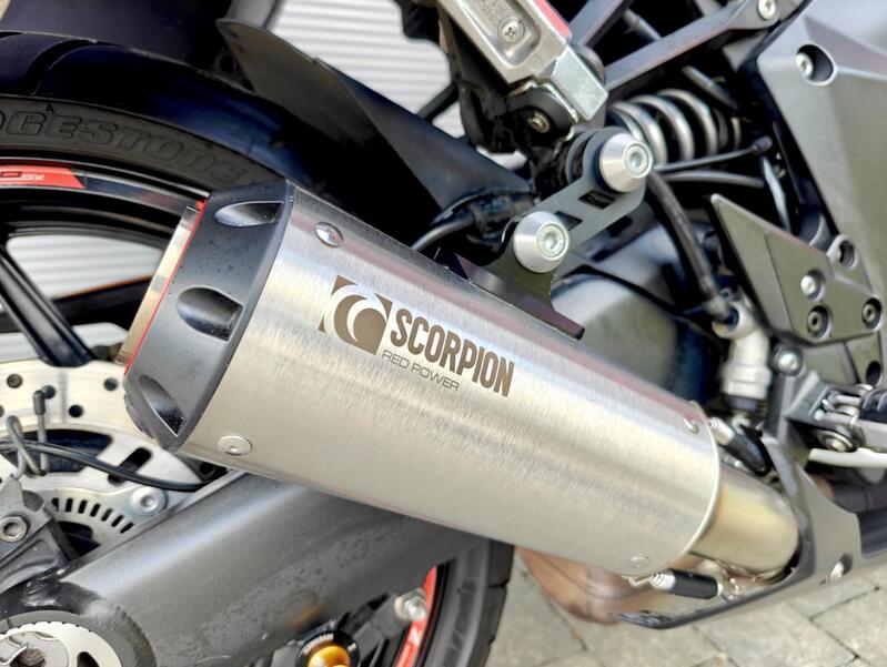KAWASAKI Z1000SX