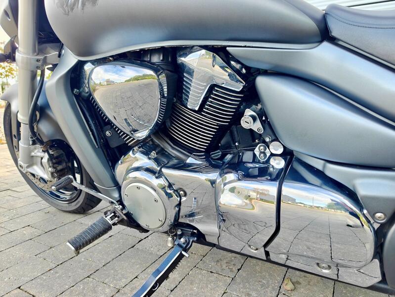 SUZUKI Intruder 1800