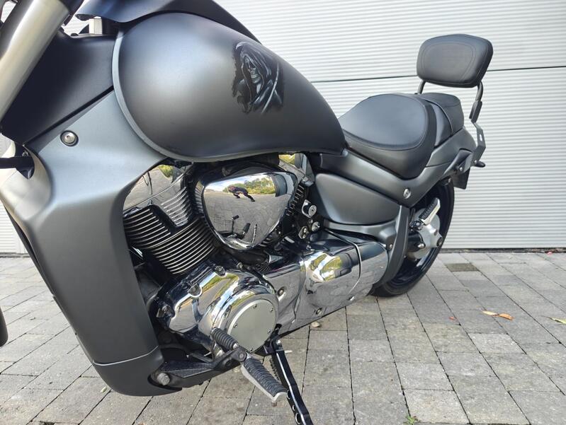 SUZUKI Intruder 1800