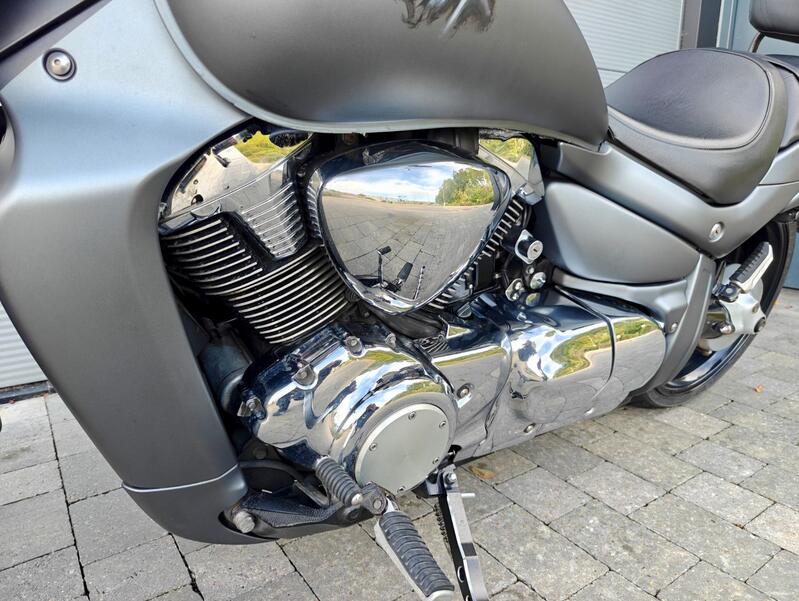 SUZUKI Intruder 1800
