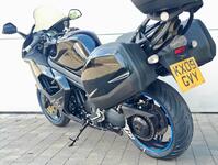 TRIUMPH SPRINT ST 1050