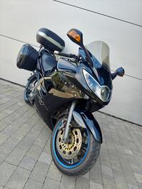 TRIUMPH SPRINT ST 1050
