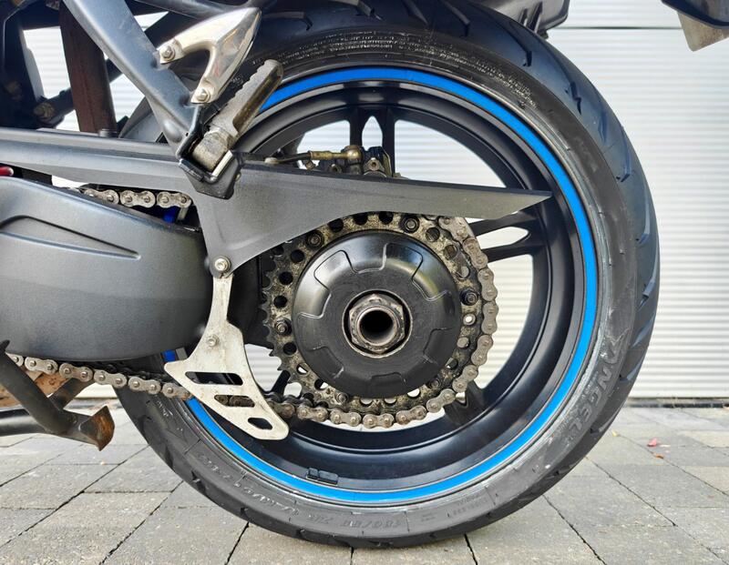 TRIUMPH SPRINT ST 1050