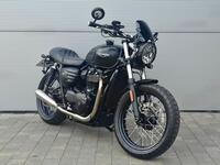 TRIUMPH Street Twin