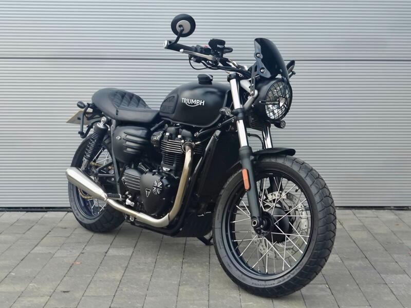 TRIUMPH Street Twin