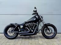 HARLEY-DAVIDSON Dyna