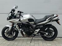 YAMAHA FZ6 Fazer