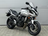 YAMAHA FZ6 Fazer
