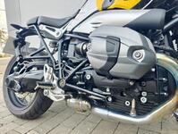 BMW R Nine T